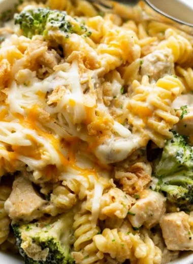 Cozy Chicken Noodle Casserole - A comforting dish for family meals